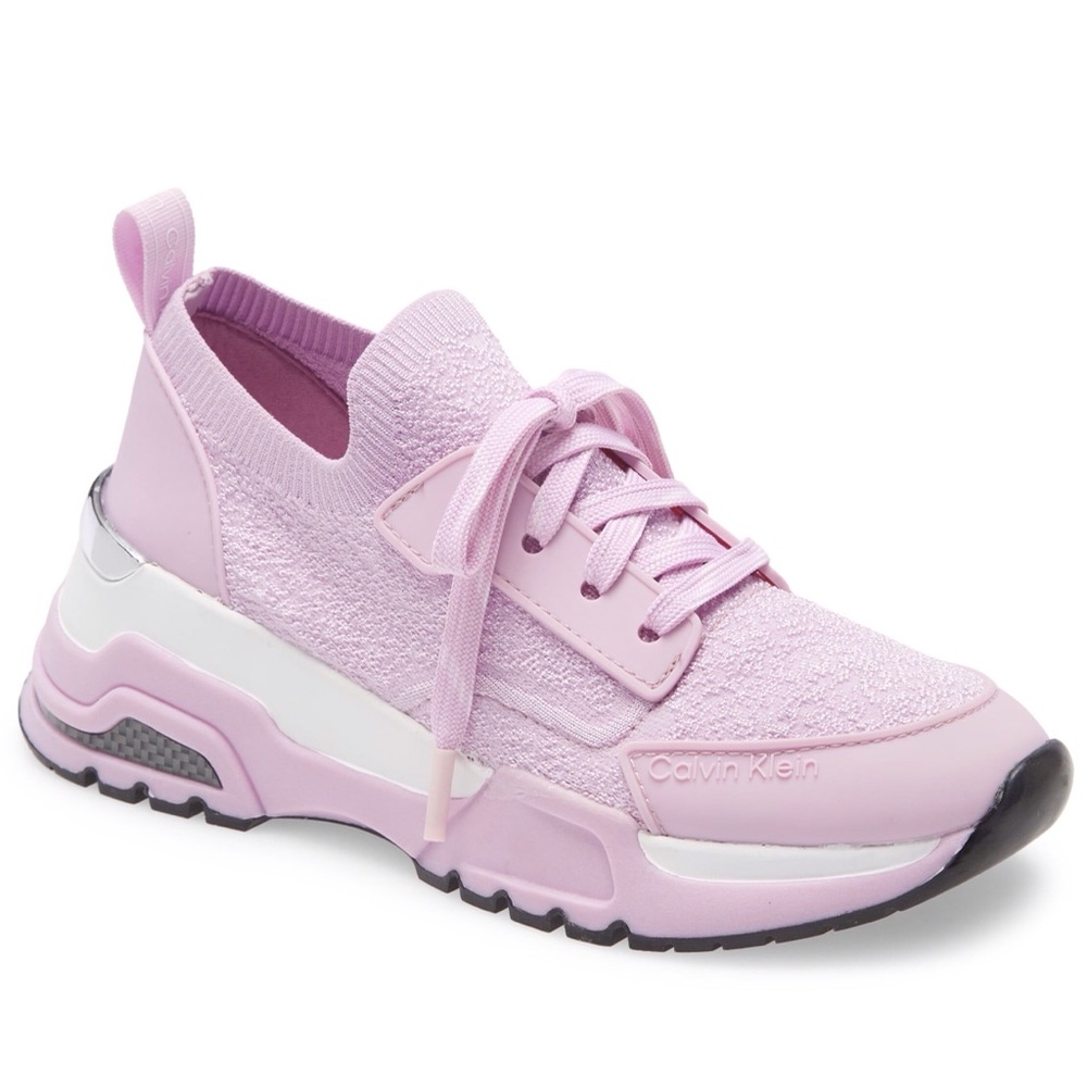 Calvin Klein women sneakers Size 7. NWOB